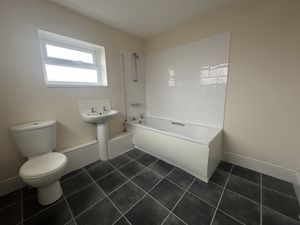 Photo 19- click for photo gallery